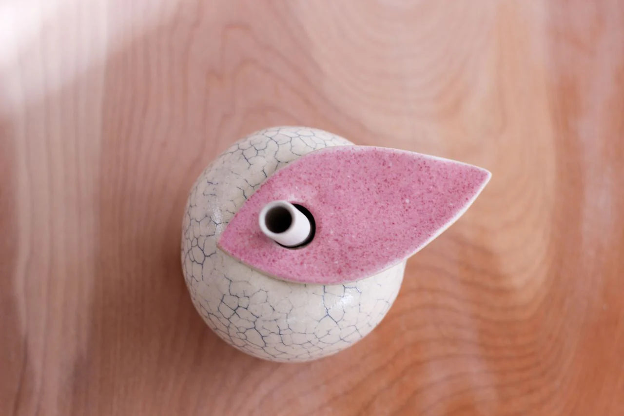Yumidoai Apple Vase - Japanese Handcrafted Ceramic